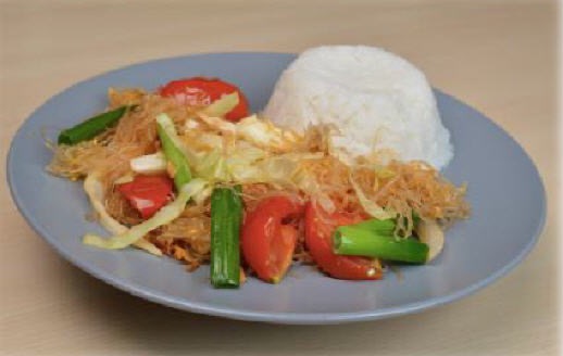 Pad Woonsen — gebratene Glasnudeln mit Gemüse